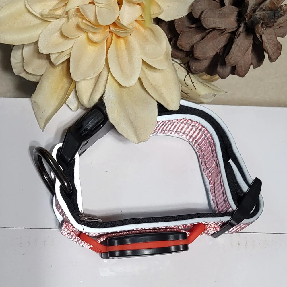 Vigdit NWOT Pink Airtag Waterproof Reflective Dog Collar Size Small